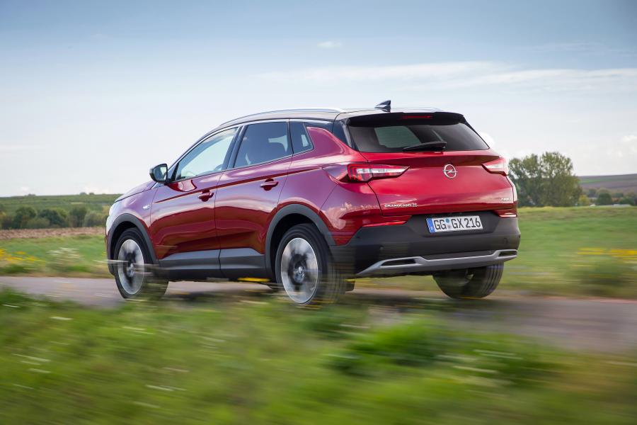  Opel Grandland X Turbo D 2017 года  (фото 28 из 42)